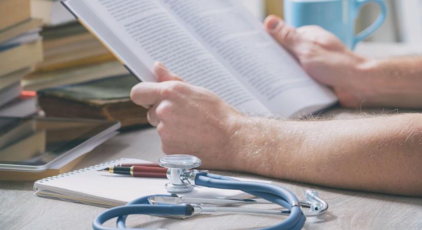 Egyedülálló orvos lexikont adnak ki a Jászságban, a könyvre már gyűjtik az előfizetőket