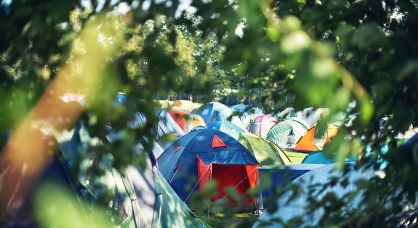 Rekord mennyiségű sátrat hagytak maguk után a Szigeten fesztiválozók