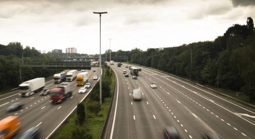 Komoly változás jön a magyar utakon a következő napokban: sok autóst érinthet