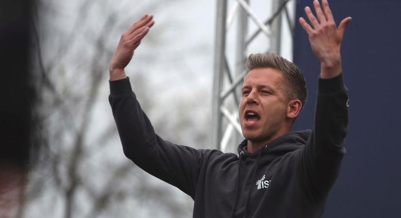 Magyar Péter ismét hergelt a székesfehérvári kórház miatt