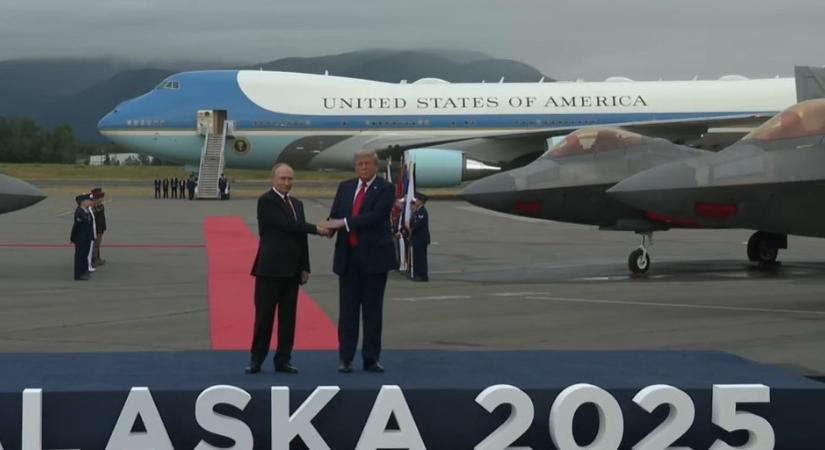 Donald Trump fogadta Alaszkában Vlagyimir Putyint