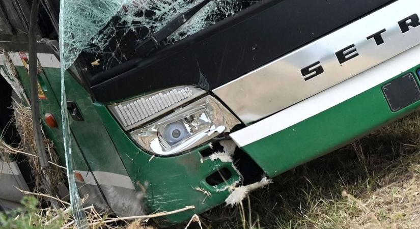 Újabb buszbaleset rázta meg Budapestet
