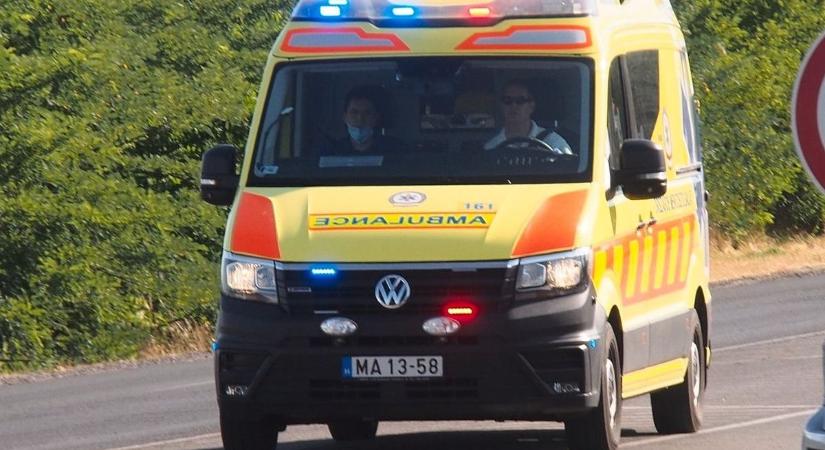 A mentőket is riasztották az M5-ös autópályán történt balesethez