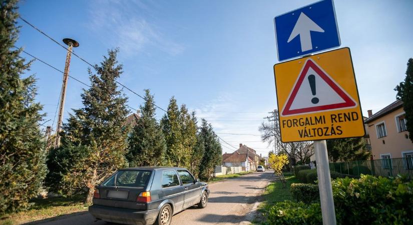 Forgalmi káosz Balatonbogláron: ezeket az utcákat kerüld el