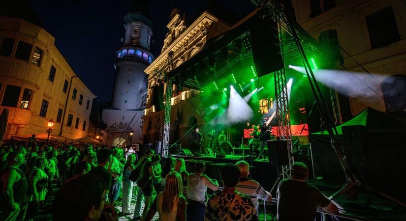 Sör, bor és zene: elstartolt a Soproni Sörnapok