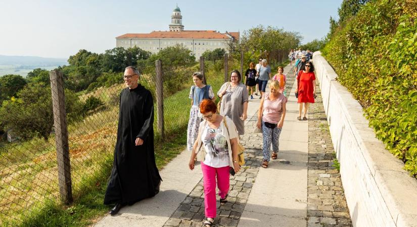 Legegyedibb fesztivál Pannonhalmán – Podcast az Arcus Temporum programjairól