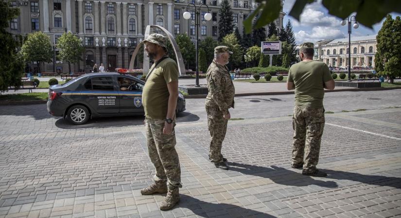 Kényszersorozás: nem szűnik az embervadászat brutalitása Ukrajnában