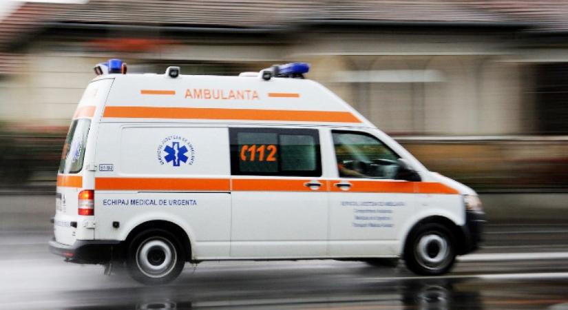 Tragédia Beszterce-Naszód megyében: édesapja gázolta el kisfiát