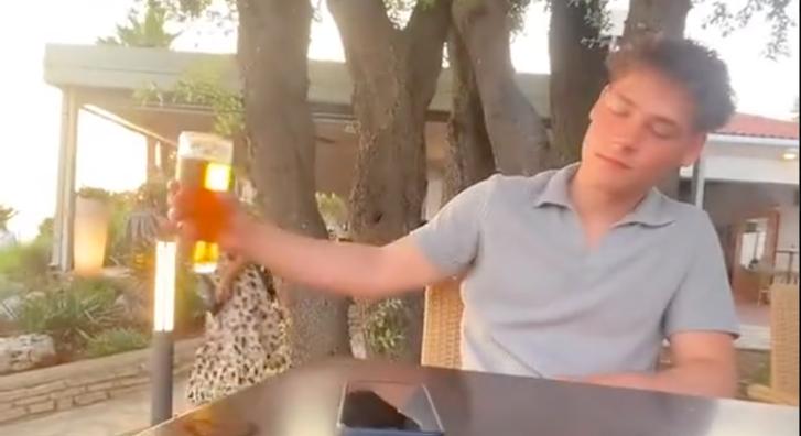 TikTok-trendet indított pár magyar srác, három nap alatt milliók látták már a videójukat