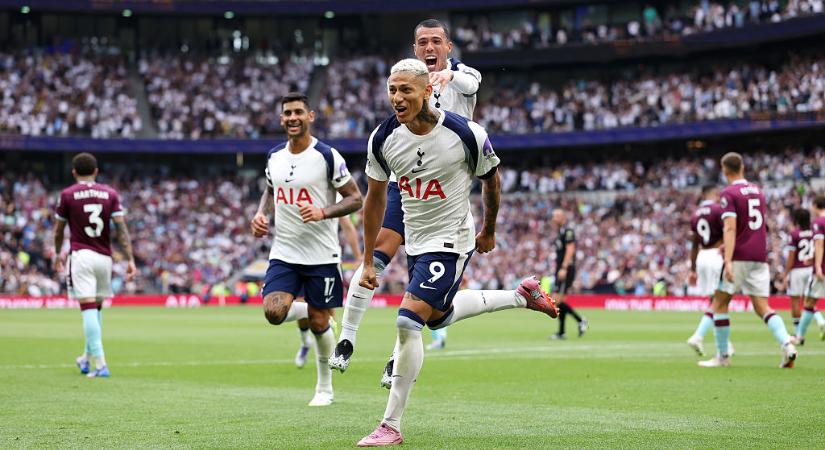 VIDEÓ: Akrobatikus mozdulattal szerzett bombagólt Richarlison