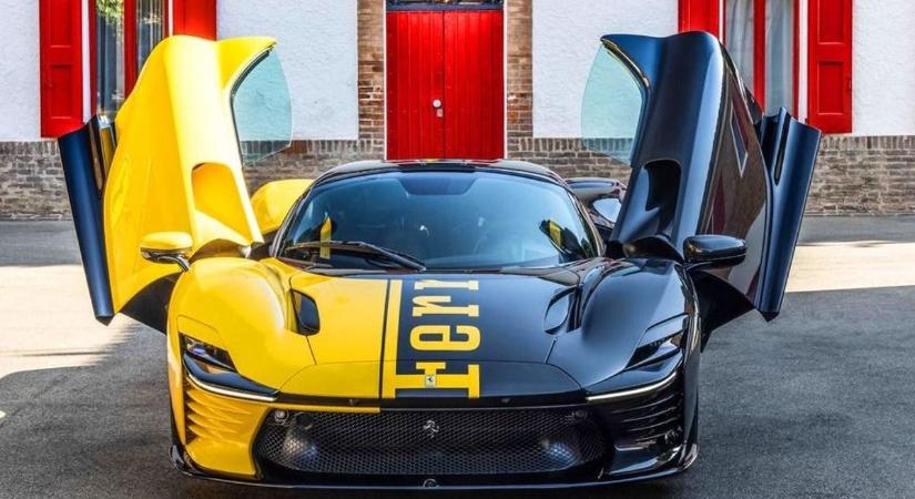 Lehet találgatni, ki engedhet meg magának itthon egy 800 milliós, limitált Ferrarit – nincsenek sokan...
