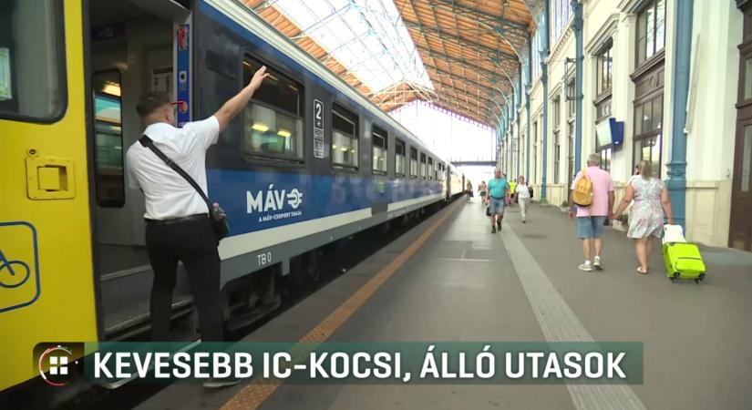 Hiába vettek helyjegyet, állva utazhattak Nyíregyházáig