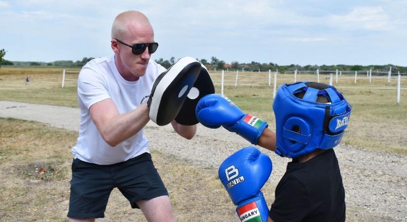 Különleges sportnapot tartottak a ceglédi Kövesdy farmon