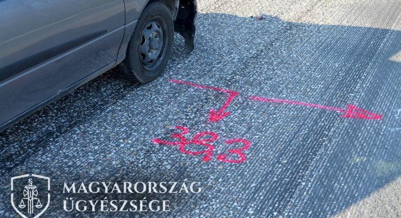 Elütötte az útkarbantartót az M15-ös úton, Győrben emeltek vádat az ügyben
