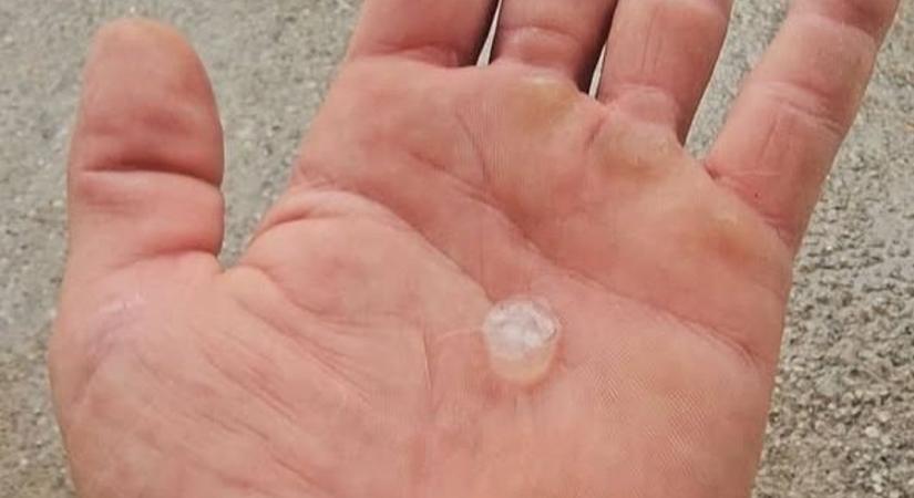 Brutális jégeső verte el Farádot - Olvasónk videója, fotója