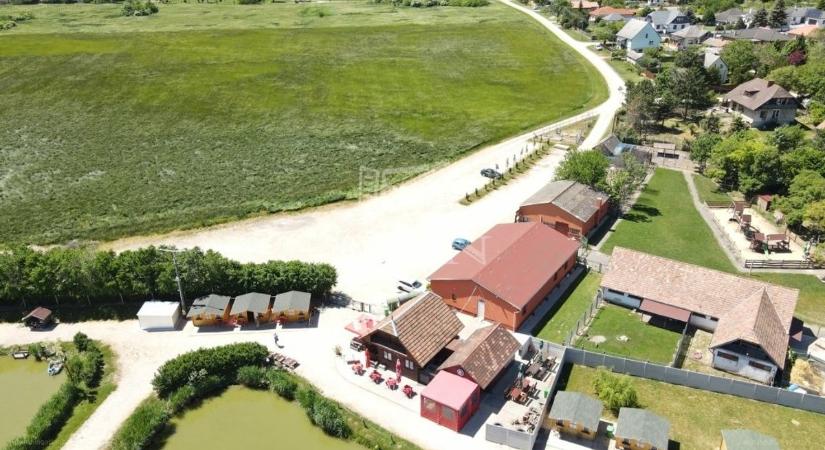 Horgászparadicsomot árulnak Székesfehérváron (képgalériával)