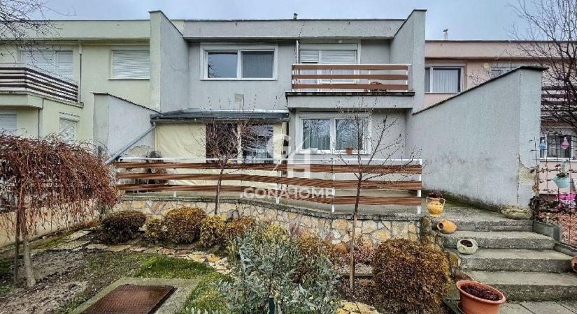 Balatoni otthon kedvező áron: modern kényelem és nyaralós hangulat (galéria)