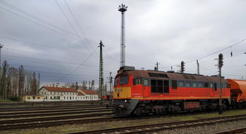 Halálos baleset miatt jelentős fennakadások a balatoni vasúti közlekedésben