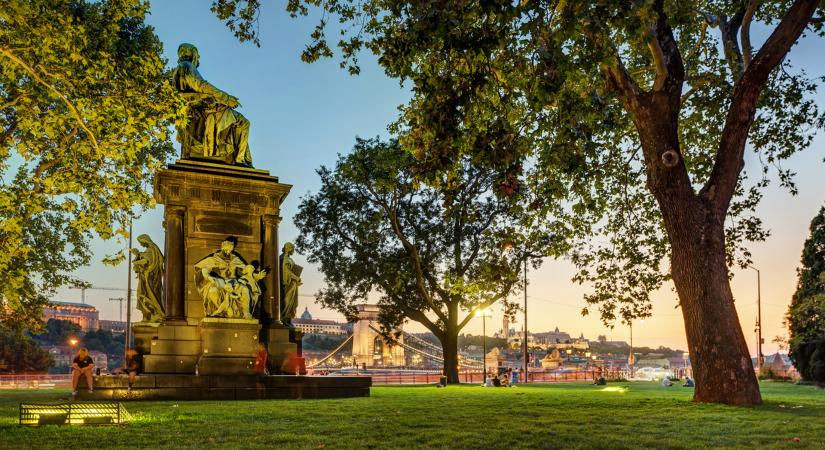 „Az óriás tér valamikor Budapest középpontja lesz”