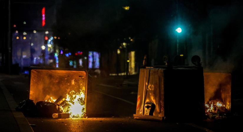 Ismét erőszakba torkollott a kormányellenes tüntetés Szerbiában
