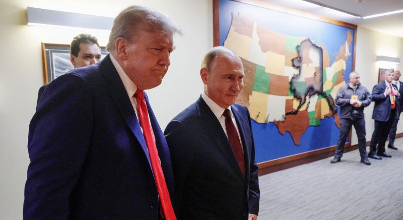 Titokzatos harmadik tűnt fel Putyin és Trump találkozóján, kiszivárgott egy videóó