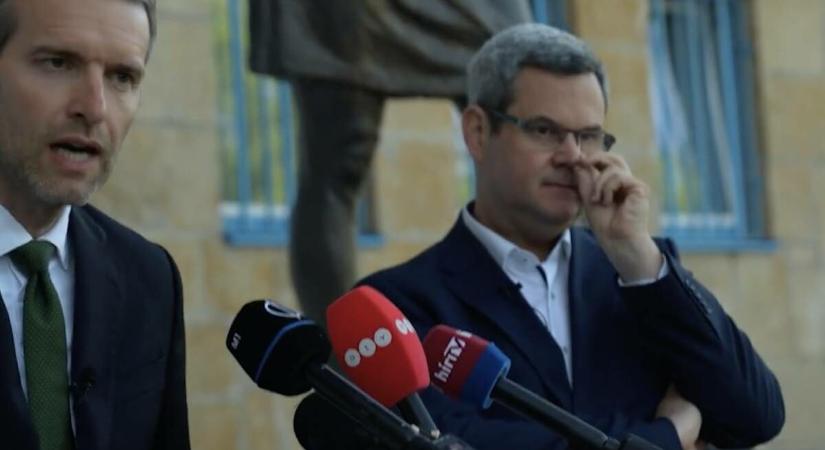 Szorul a hurok a hazudozó, pökhendi egészségügyi miniszter nyakán