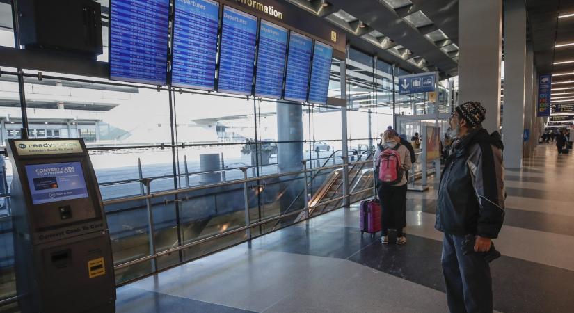 Három hónapig élt egy férfi a reptéren a koronavírustól való félelem miatt