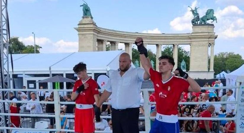 Szekszárdiak is ökölre mentek a Hősök terén