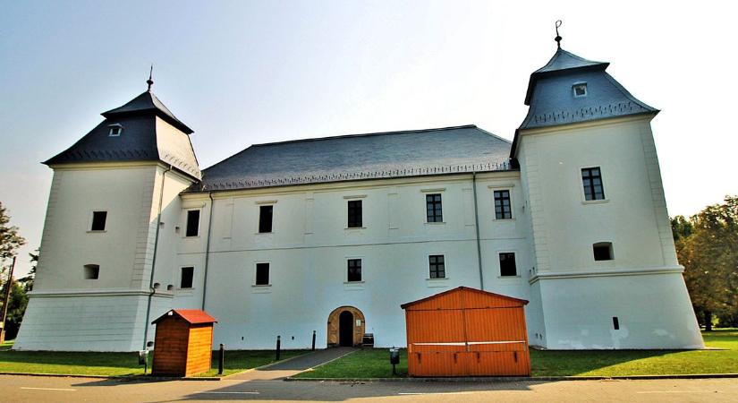 „Egy dunántúli erősség évszázadai” – egy vár, ahol ma aludni is lehet... (galéria)