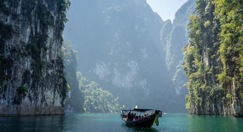 Bitcoin a tengerparton: kriptovalutákkal lendítené fel a gyengülő turizmust Thaiföld