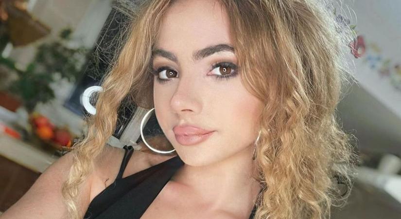 Arcpirító! Így ropta Opitz Barbi egy dögös mini ruhában Baranyában – VIDEÓ