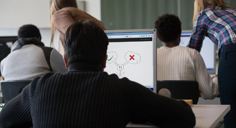 Nem kérnek a menekültek az osztrák fizetésekből, ezért elbukják a nyelvvizsgát