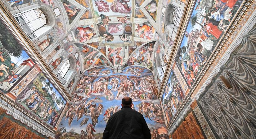 A nagy tömeg miatt restaurálni kell Michelangelo Utolsó ítélet című festményét a Sixtus-kápolnában
