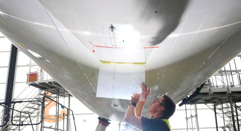 Cápabőr bevonatot fejleszt az Airbus A330-asokra is a Lufthansa Technik