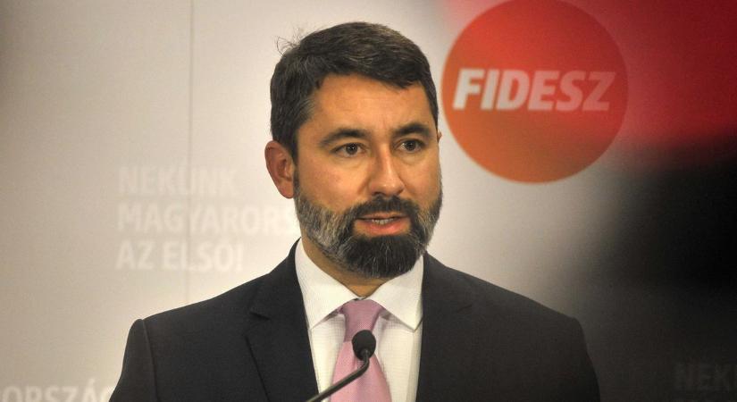 Hidvéghi Balázs az alaszkai csúcsról: egy lépés a béke felé, ez a reményünk (videó)