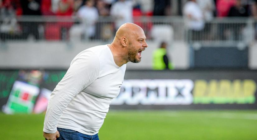 Már nem 100 százalékos a Honvéd az NB II-ben, Feczkó kifakadt: "Siralmas, felborult a pálya" - videó
