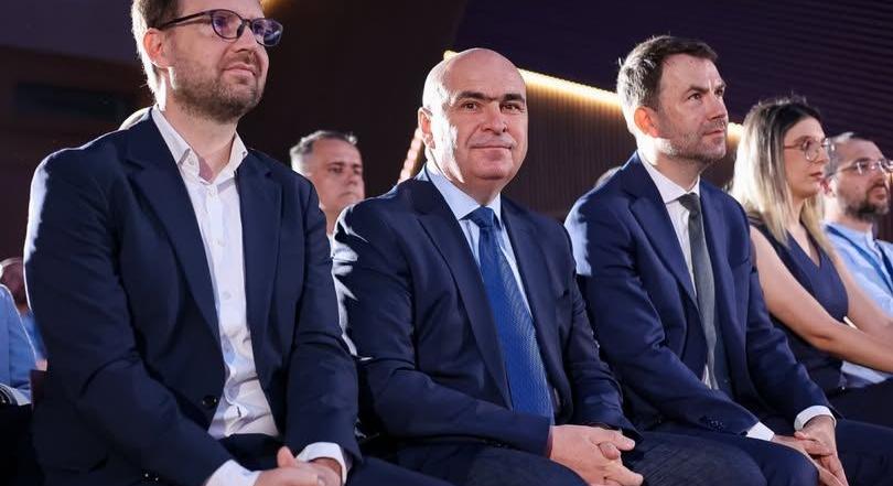 Robbanás szélén a kormánykoalíció - Késik a második megszorító csomag