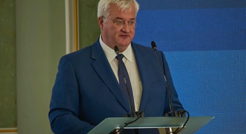 Az ukrán külügyminiszter azt javasolja Szijjártónak, hogy a fenyegetéseit mostantól moszkvai barátainak címezze