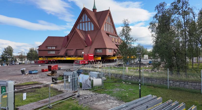 Két nap alatt átköltözteti történelmi templomát Kiruna bányaváros