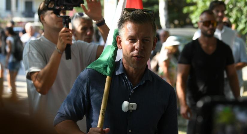 Magyar Péter szerint a Tisza Párt már a teljes népesség körében is 10 százalékkal vezet