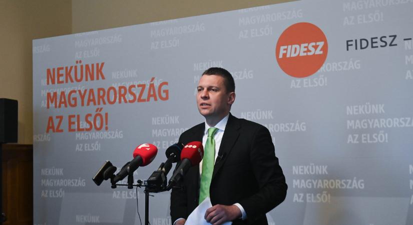Szijjártó mellett már Menczer is burkoltan fenyegeti az ukránokat a Magyarországról érkező árammal