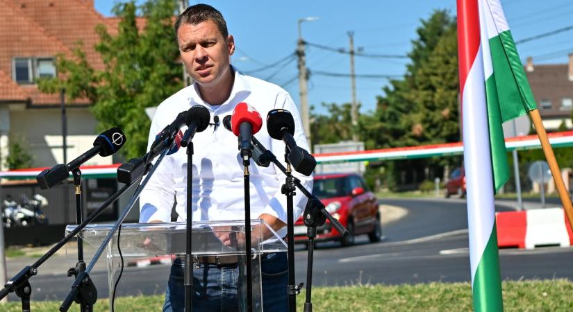 Menczer Tamás: Orosz olaj nélkül nincs magyar energiabiztonság  videó