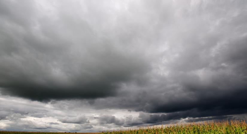 Hatalmas vihar közelít felénk: mutatjuk, hova, mikor ér