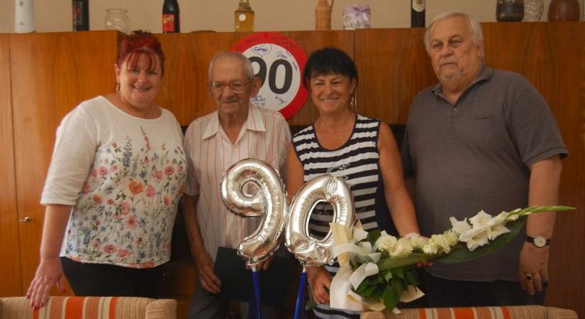 Kilenc évtized tele élettel és hittel – Juhász Istvánt köszöntötték 90. születésnapján – fotók