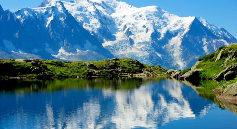 Lezuhant és meghalt egy hegymászó a Mont Blanc-on