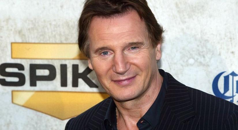 Világsztár a kenyérszentelés árnyékában – Liam Neeson feltűnik Tolnában