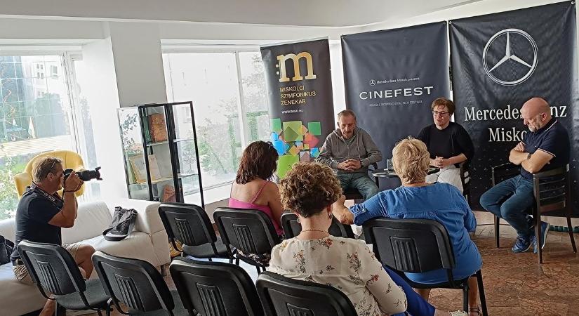 Olaszország után, a CineFest közönségének a szívét is meghódítja a Miskolci Szimfonikus Zenekar