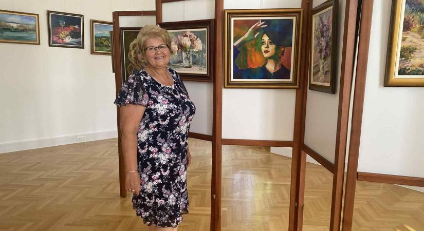 Festőművész, akinek a gyermekkor álma vezeti az ecsetjét – Vaskóné Gálfi Erzsébet! (galériával és videóval)