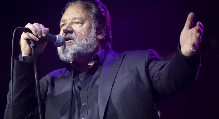 Russell Crowe húsz év után megtörte a csendet, a letartóztatásáról vallott