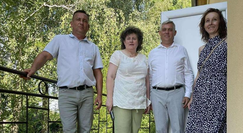 Helyreállították a balesetveszélyes lépcsőt a zalai település kultúrházánál